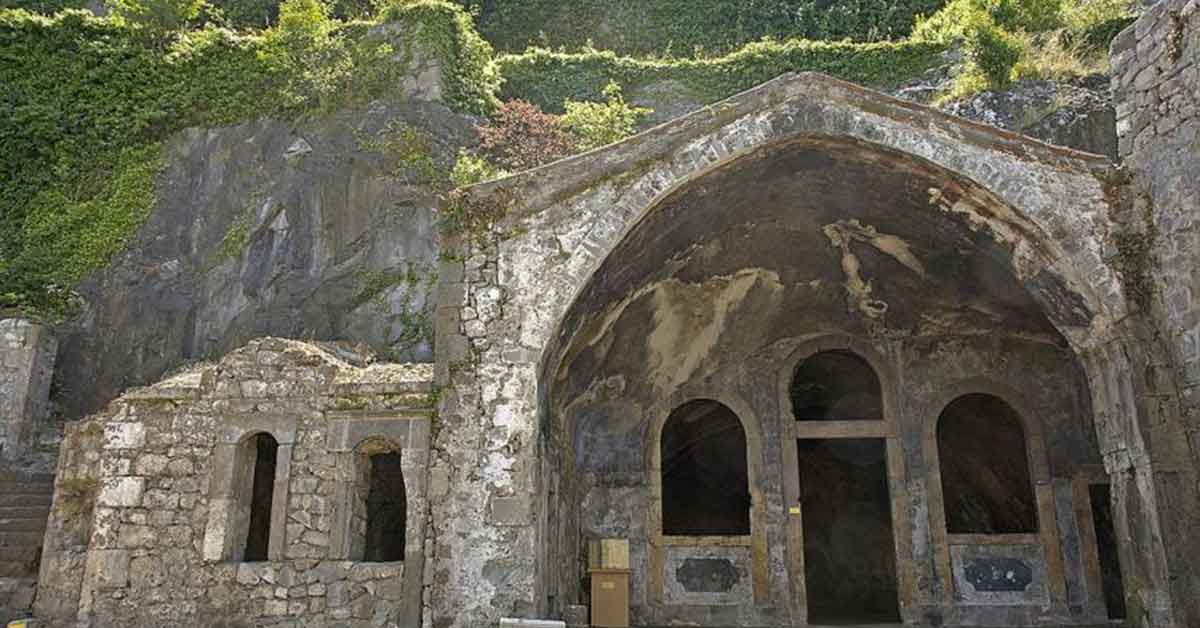 1.31. Μονή Παναγίας Θεοσκεπάστου Τραπεζούντας